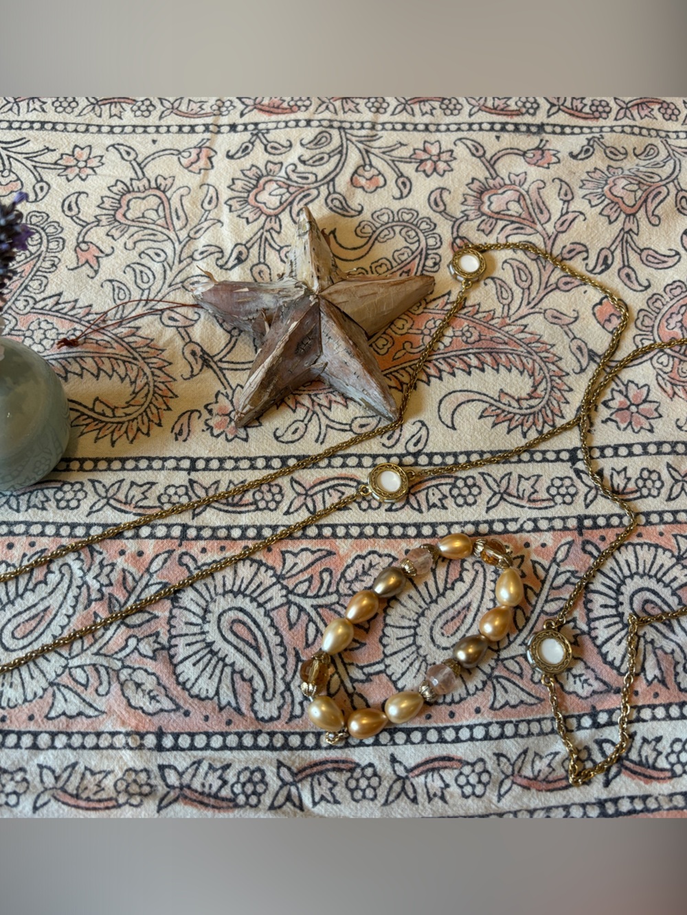 Gold Tone Beaded Necklace and Bracelet Set - Date Night Glam 👋✨
